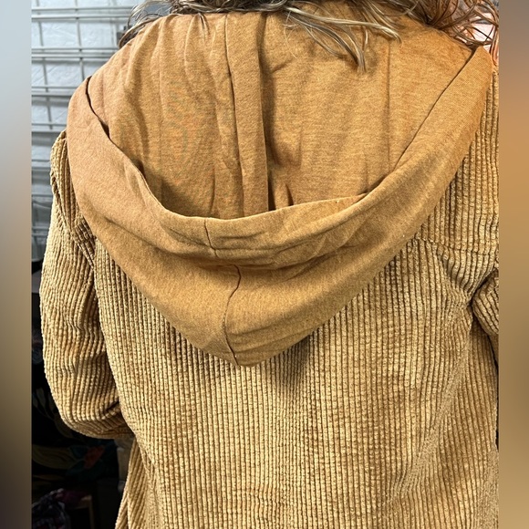 Corduroy Shacket - Picture 4 of 8